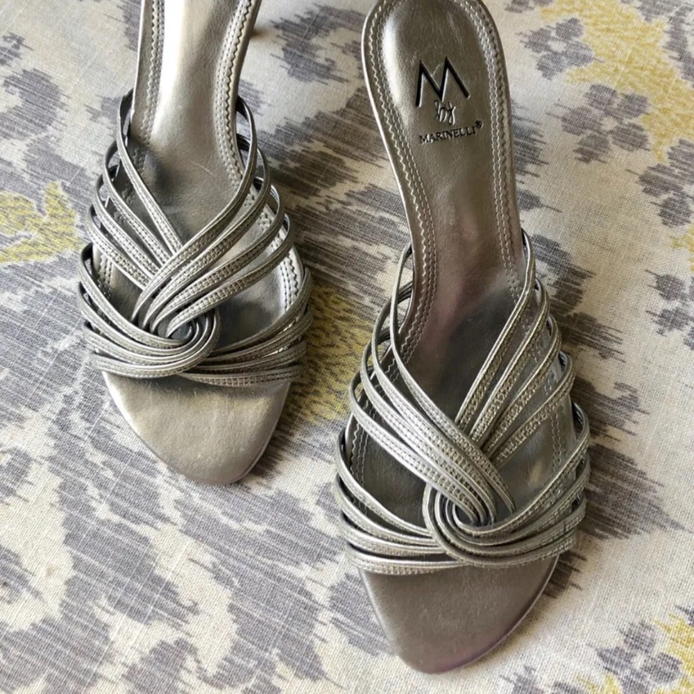 New Marinelli 8 1/2 M Silver Women Slip On Sandal Stacked Heels Shoes